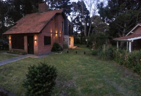 Hermosa casa en dos plantas cerca del centro y de la playa